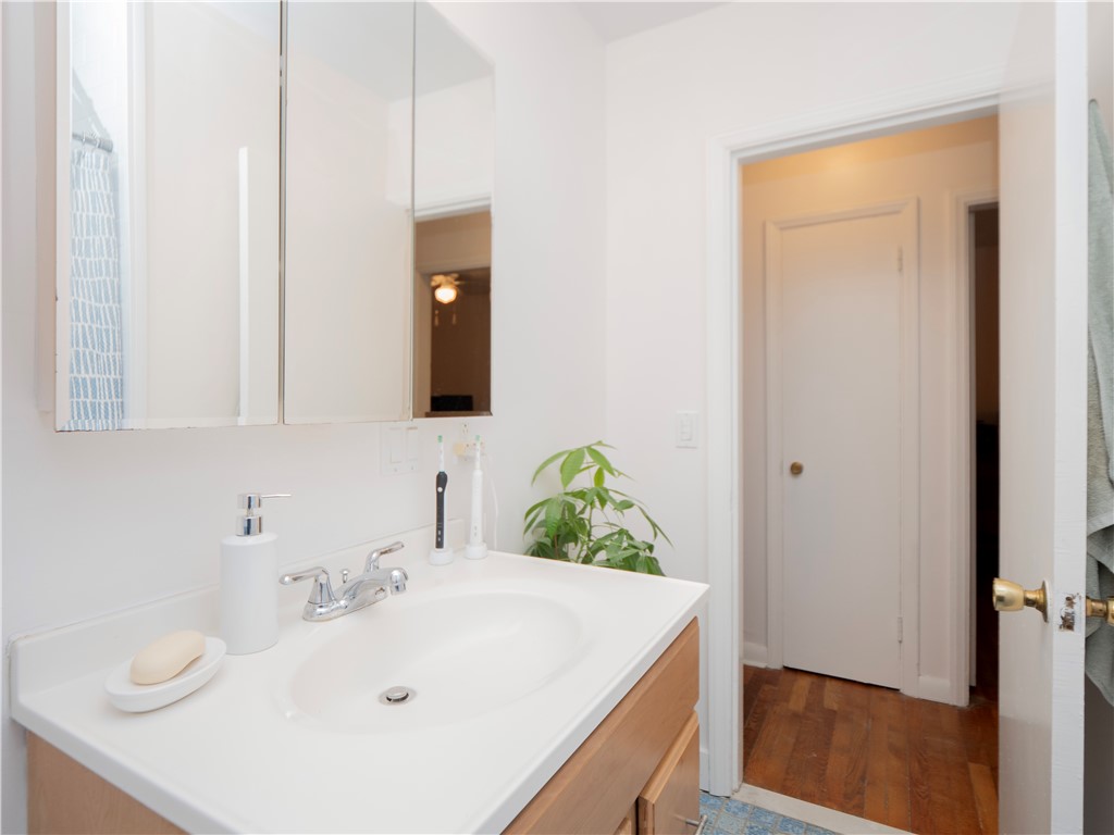 52 Stage Coach Road Portsmouth, RI 02871 - Photo 17 of 47