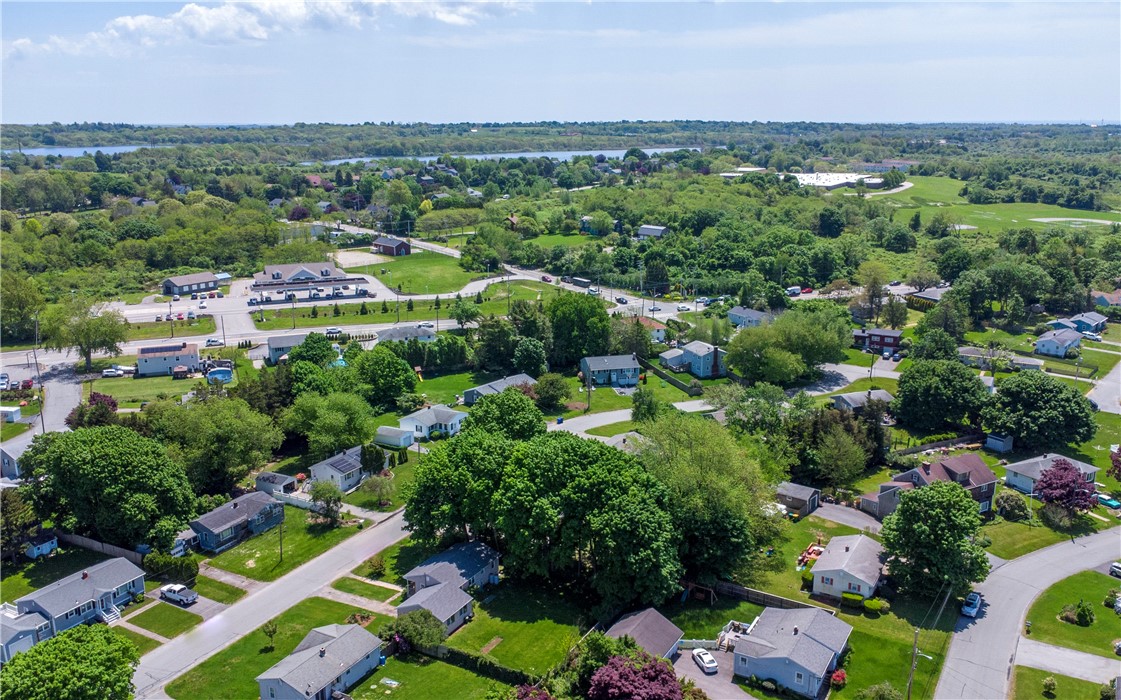 52 Stage Coach Road Portsmouth, RI 02871 - Photo 39 of 47