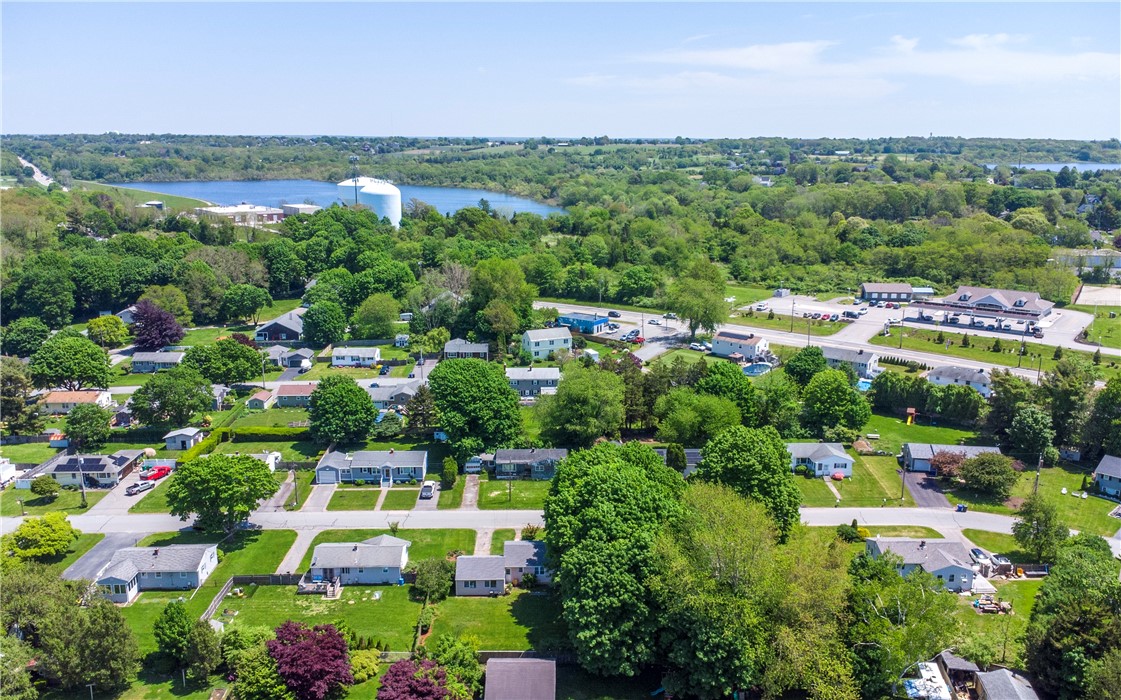 52 Stage Coach Road Portsmouth, RI 02871 - Photo 40 of 47