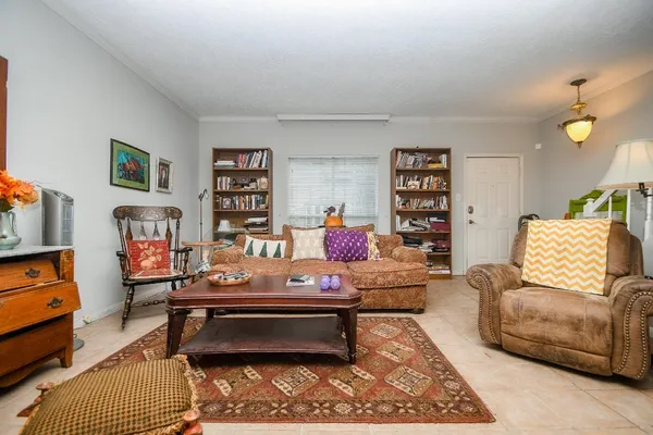 $150,000 | 14715 Barryknoll Lane, Unit 133, Houston, TX 77079