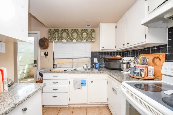 $150,000 | 14715 Barryknoll Lane, Unit 133, Houston, TX 77079