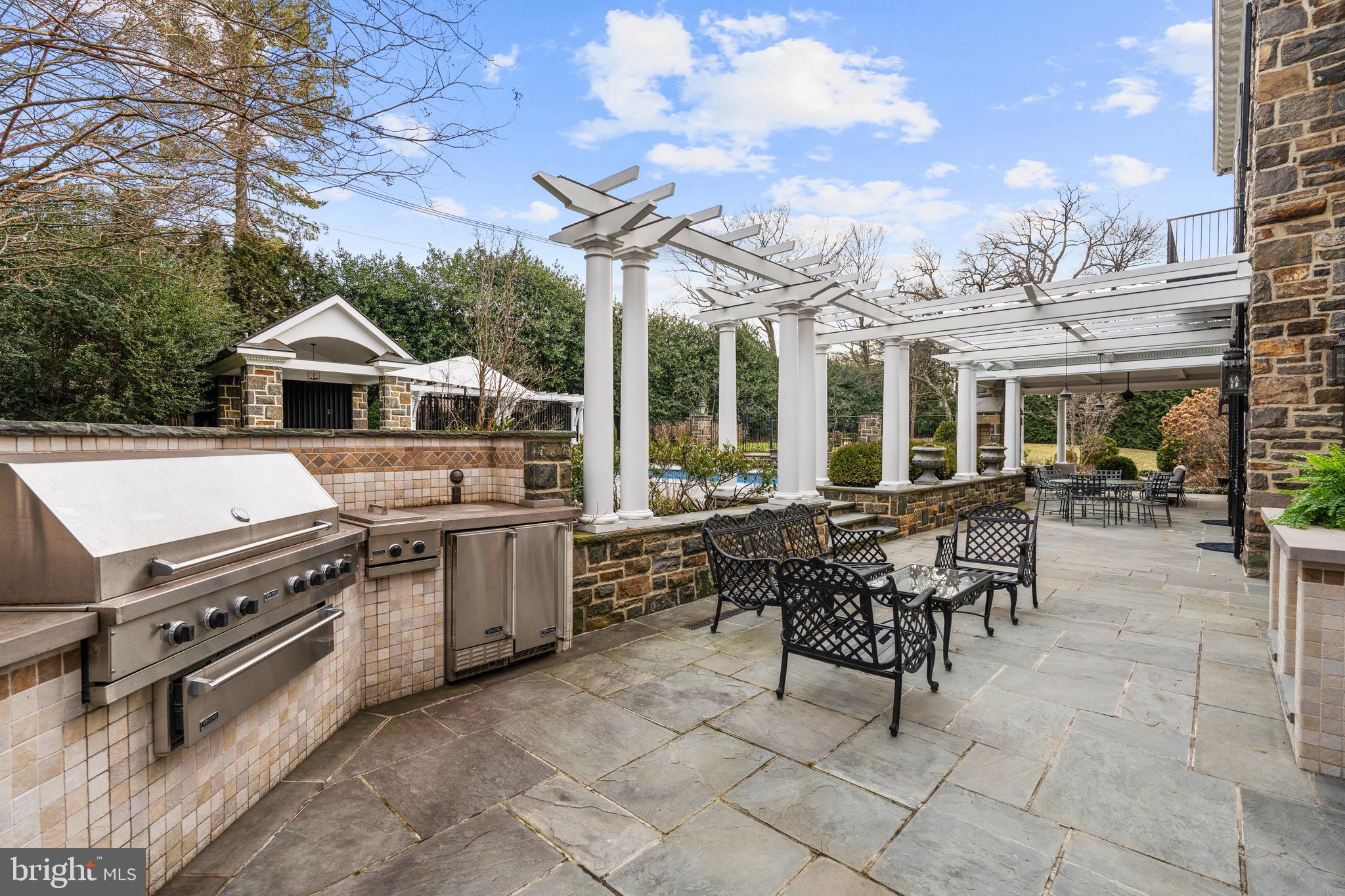 207 East Highfield Road Baltimore, MD 21218 - Photo 45 of 48