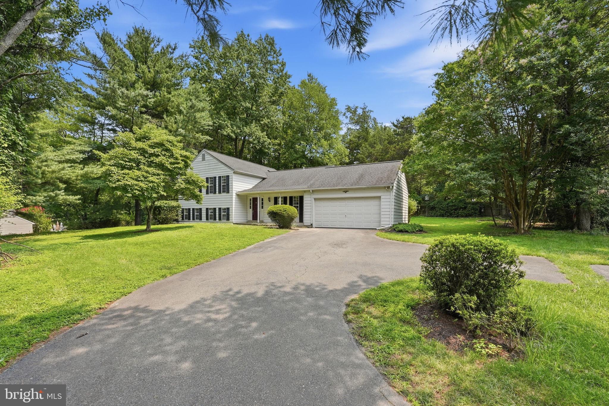 3103 Honda Road Oakton, VA 22124 - Photo 3 of 10