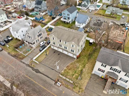 $629,900 | 130 Brentwood Avenue, Fairfield, CT 06825