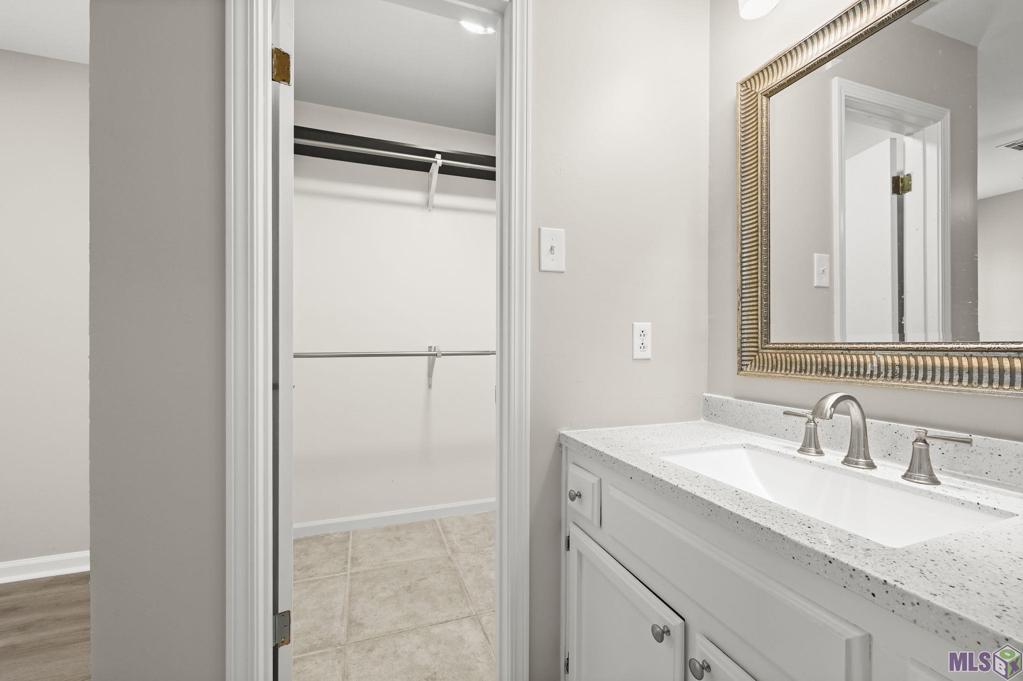 940 Ridgepoint Court, Unit 940 Baton Rouge, LA 70810 - Photo 16 of 21