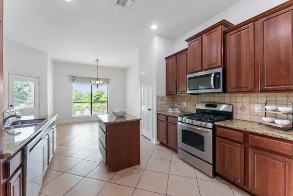 $349,889 | 1719 Summergate Drive, Conroe, TX 77304