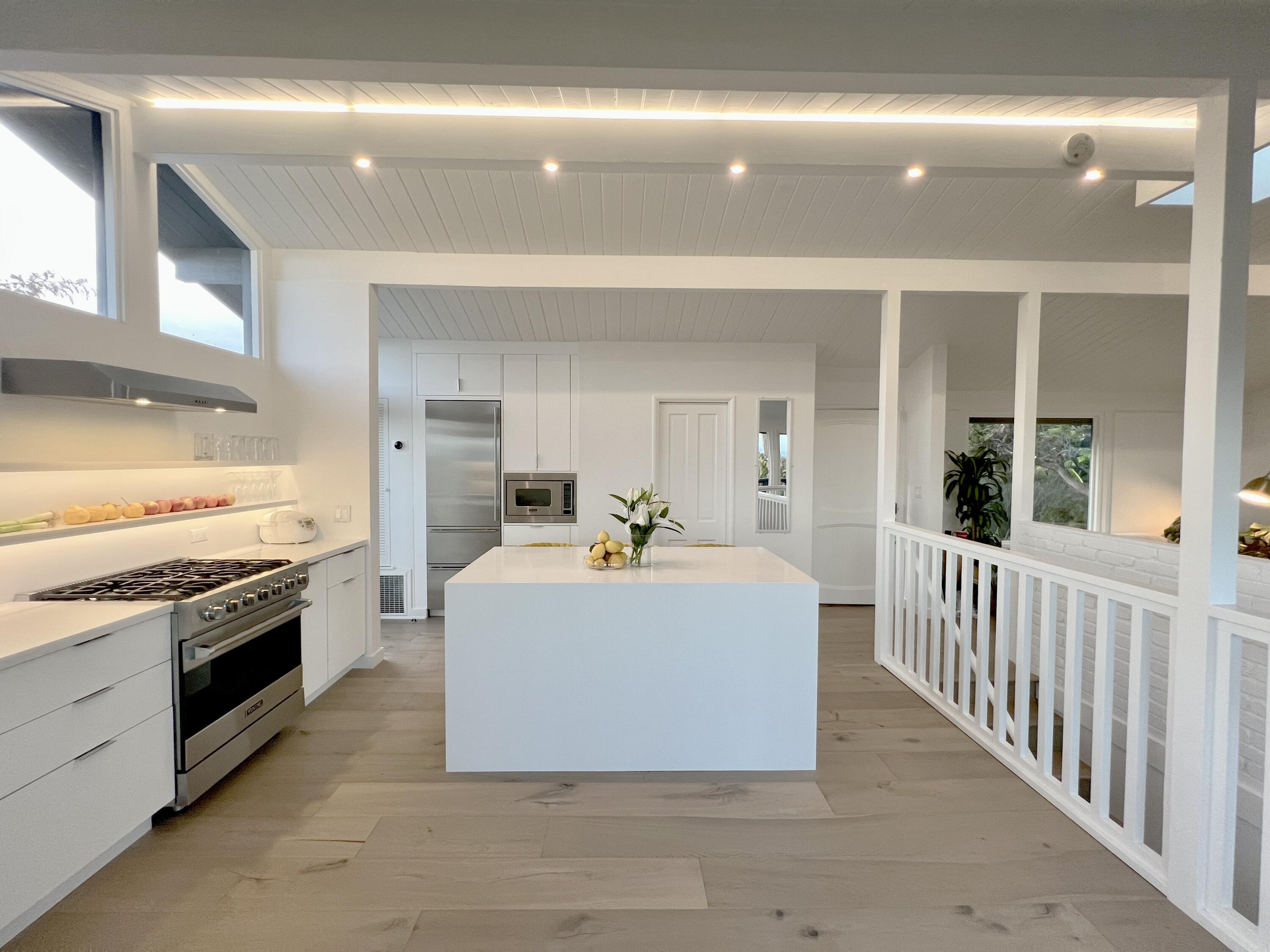 1252 De La Guerra Road Santa Barbara, CA 93103 - Photo 8 of 25 Kitchen