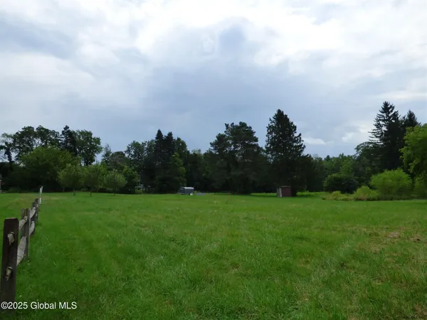 $114,900 | 80 Ashdown Road, Clifton Park, NY 12019
