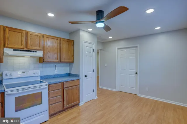 $369,500 | 28 Lakewood Drive, Lewes, DE 19958