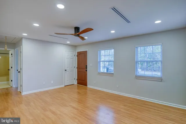 $369,500 | 28 Lakewood Drive, Lewes, DE 19958