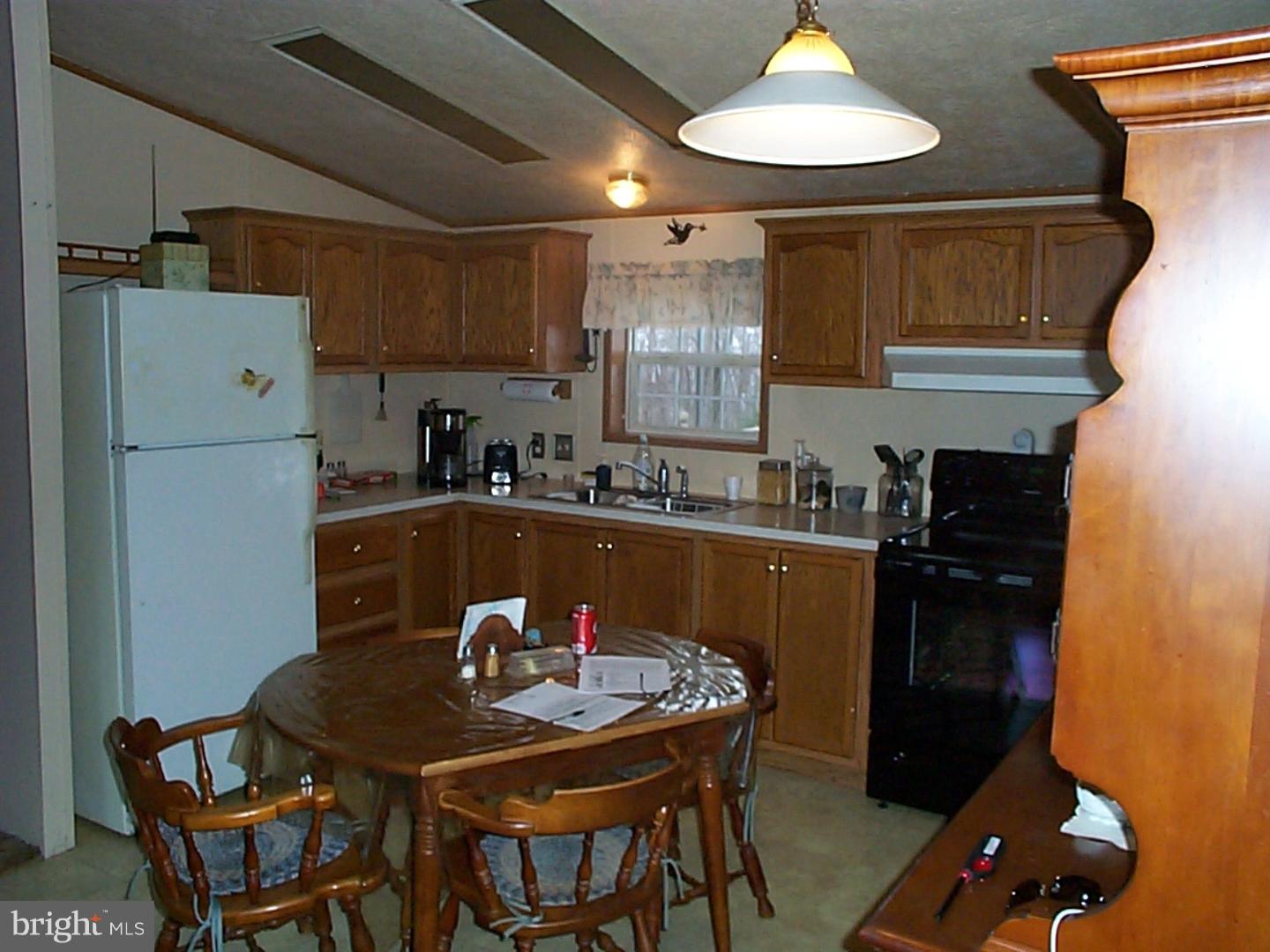 5941 Windmill Road Parkesburg, PA 19365 - Photo 14 of 18 Kitchen