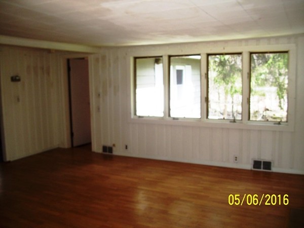 1205 Rindge Road Fitchburg, MA 01420 - Photo 9 of 10 Gallery Image 9