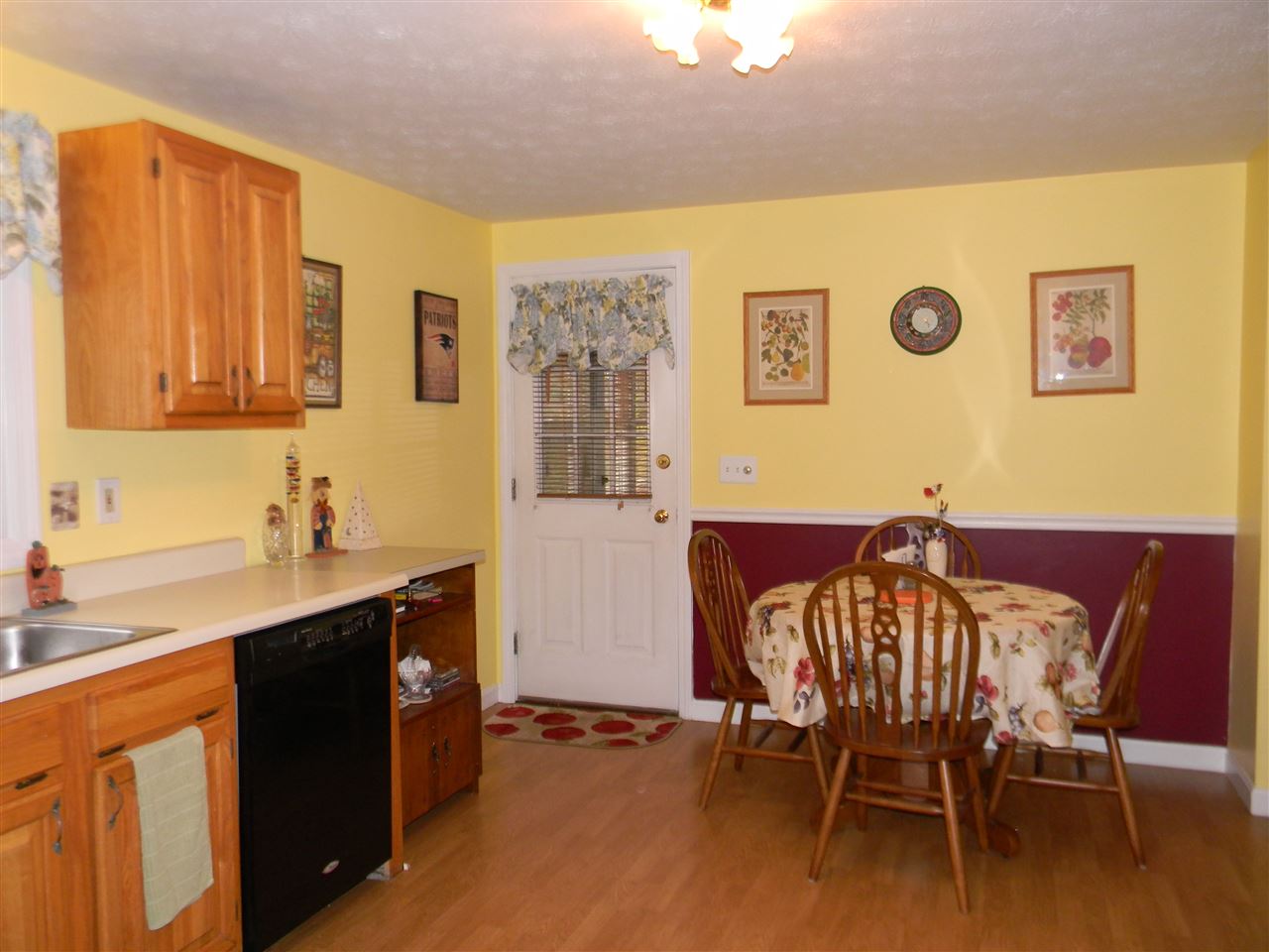 150 Barretts Hill Road, Unit B Hudson, NH 03051 - Photo 5 of 16 Gallery Image 5