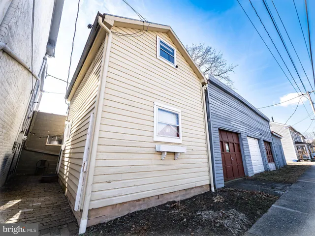 $489,900 | 703 South Loudoun Street, Winchester, VA 22601