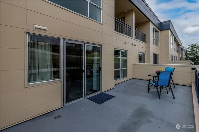 $320,000 | 321 10th Avenue South, Unit 616, Seattle, WA 98144