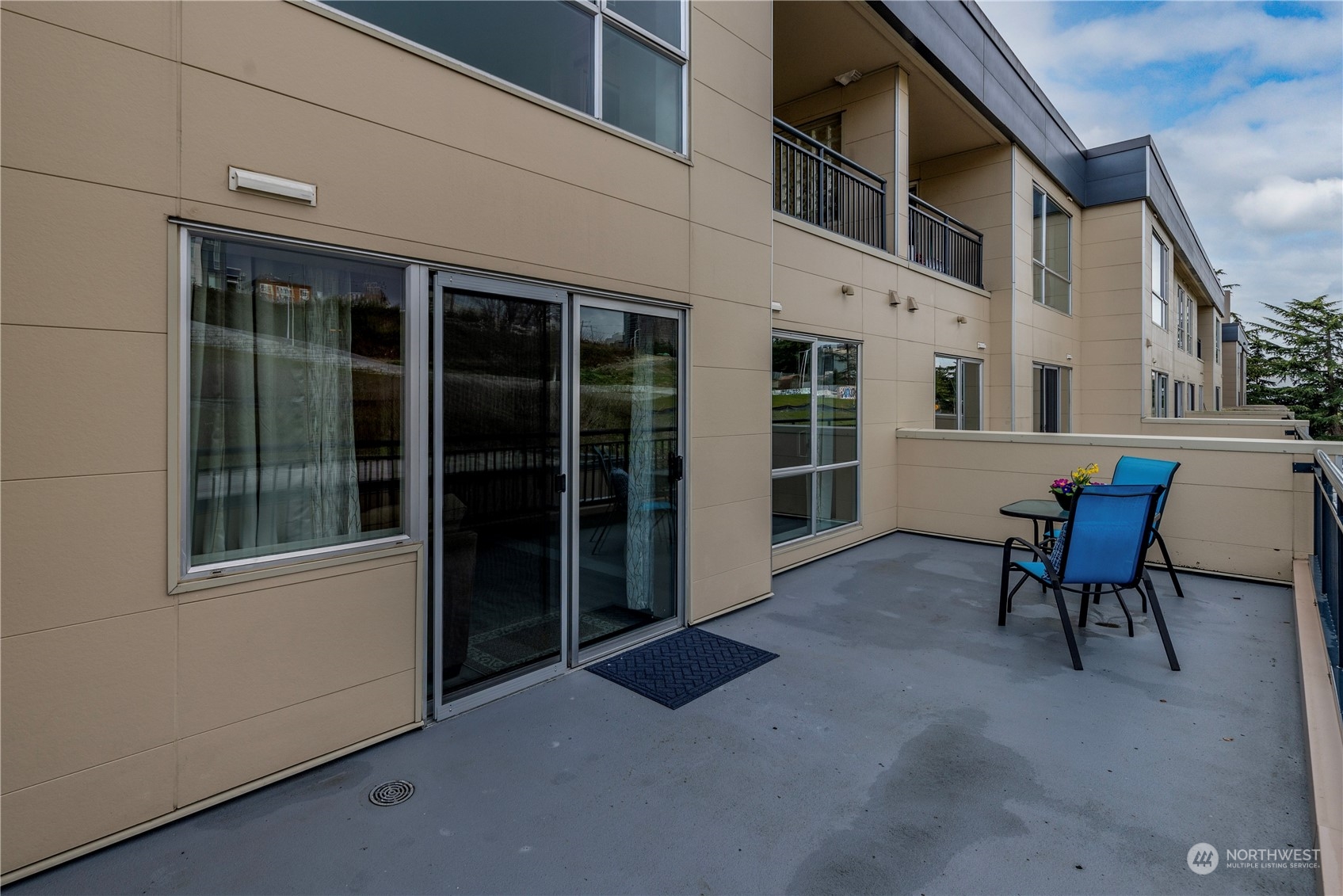 321 10th Avenue South, Unit 616 Seattle, WA 98144 - Photo 12 of 19