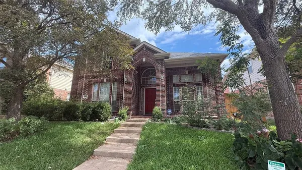 $2,795 | 8012 Spring Peaks Drive, Plano, TX 75025