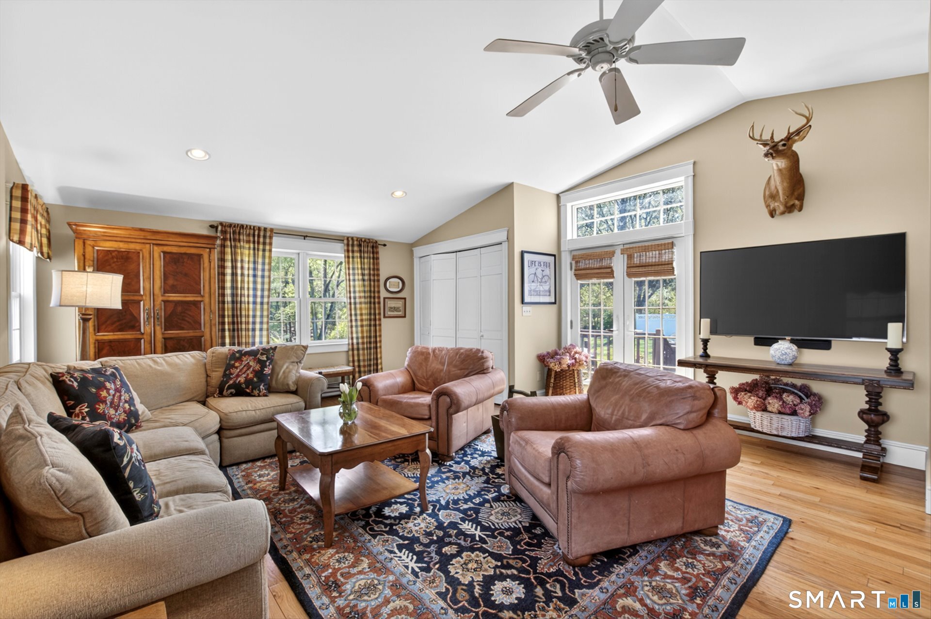 28 Deepwood Road Simsbury, CT 06070 - Photo 12 of 33