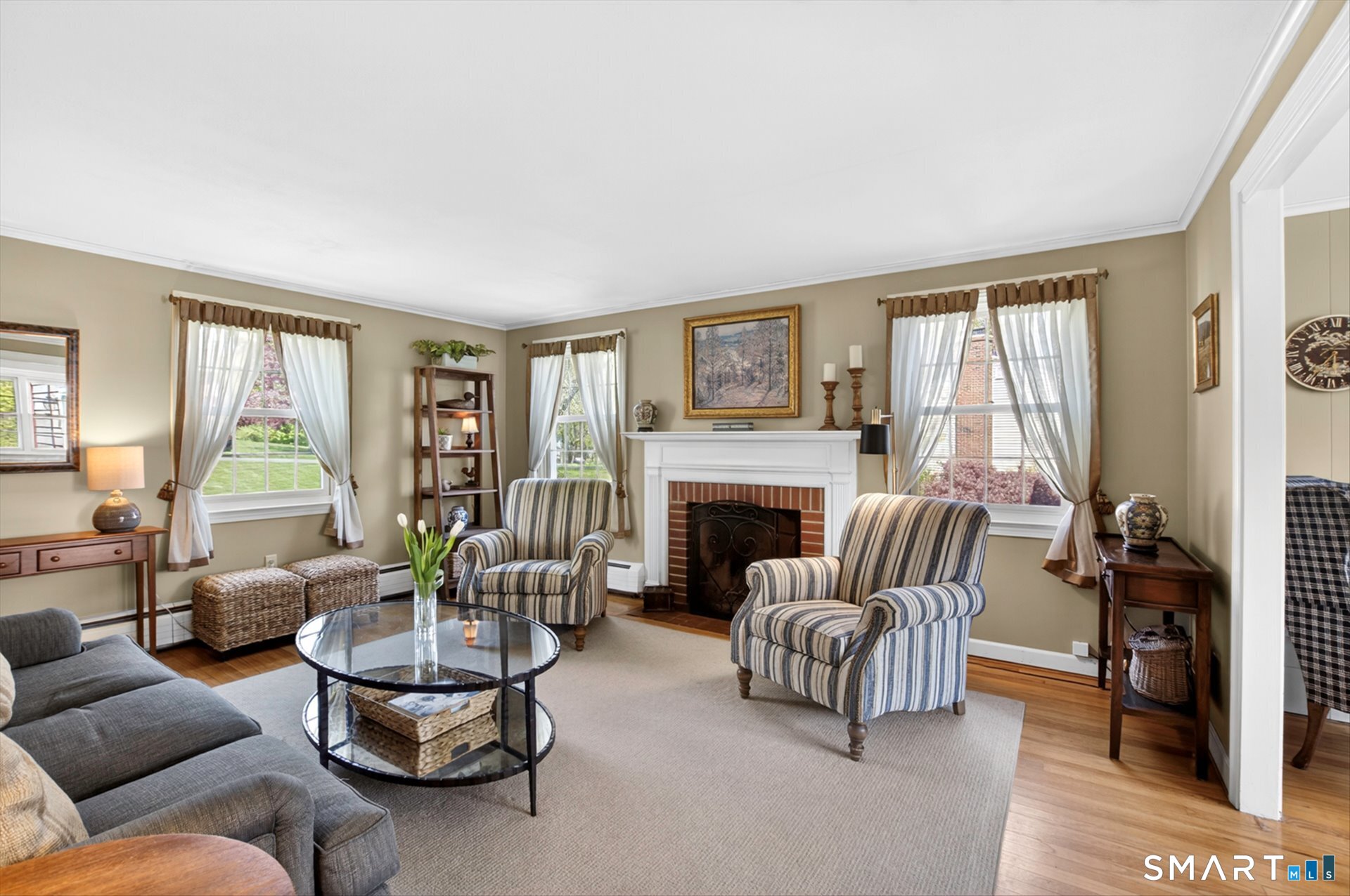 28 Deepwood Road Simsbury, CT 06070 - Photo 5 of 33