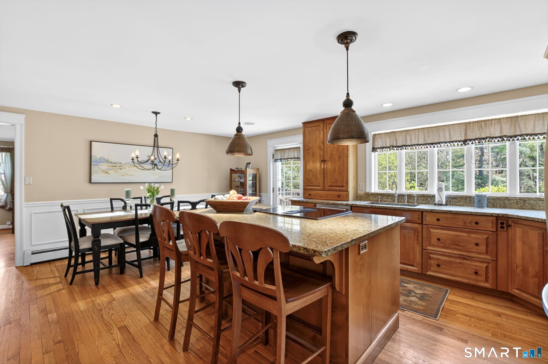 28 Deepwood Road Simsbury, CT 06070 - Photo 10 of 33
