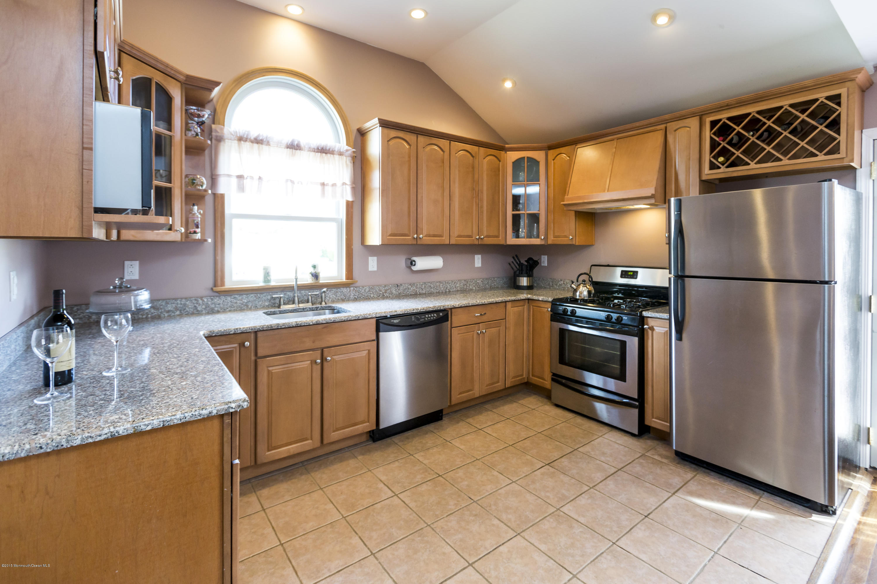17 Old Manor Road Holmdel, NJ 07733 - Photo 3 of 24 10_Kitchen.jpg