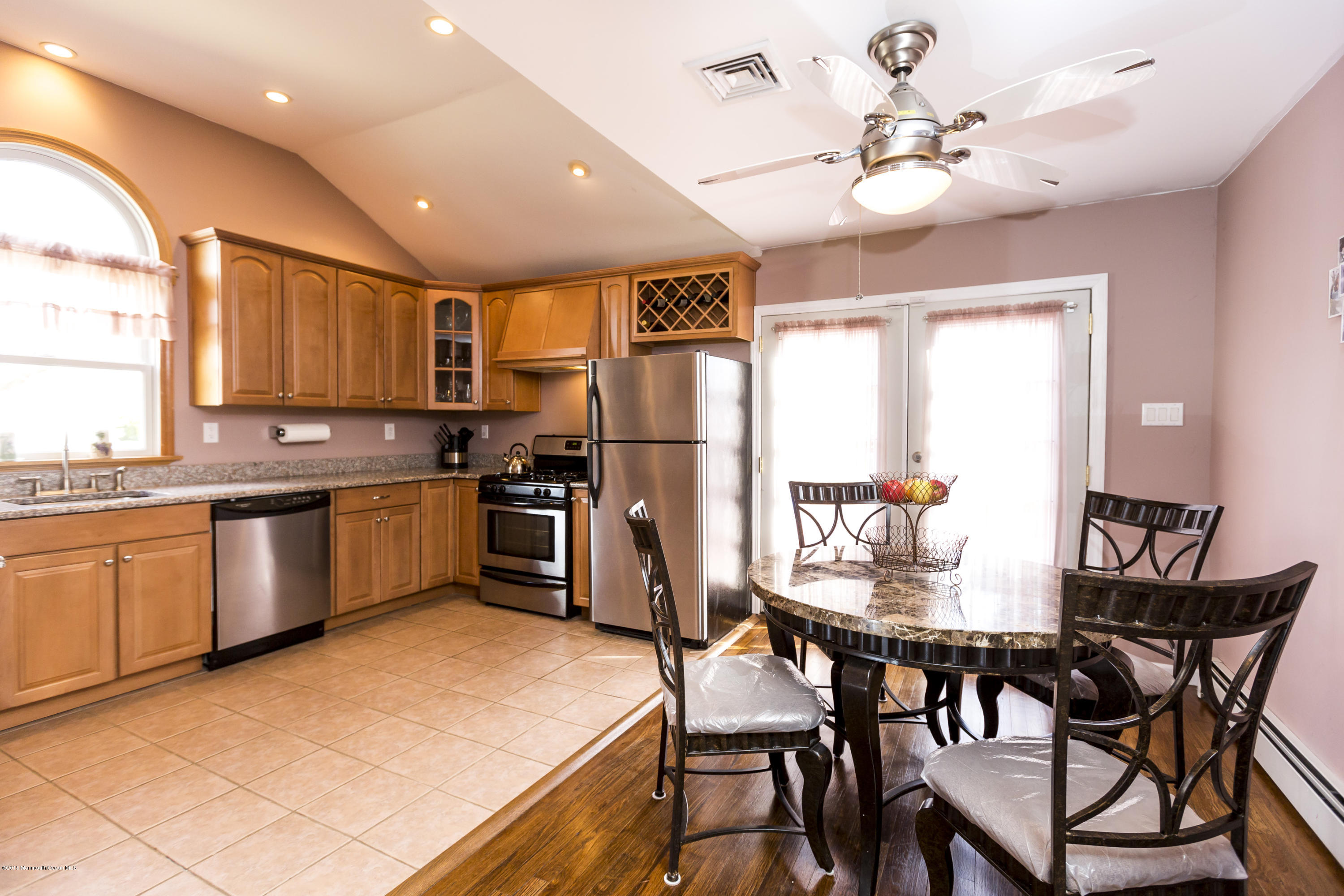 17 Old Manor Road Holmdel, NJ 07733 - Photo 6 of 24 13_Kitchen-4.jpg