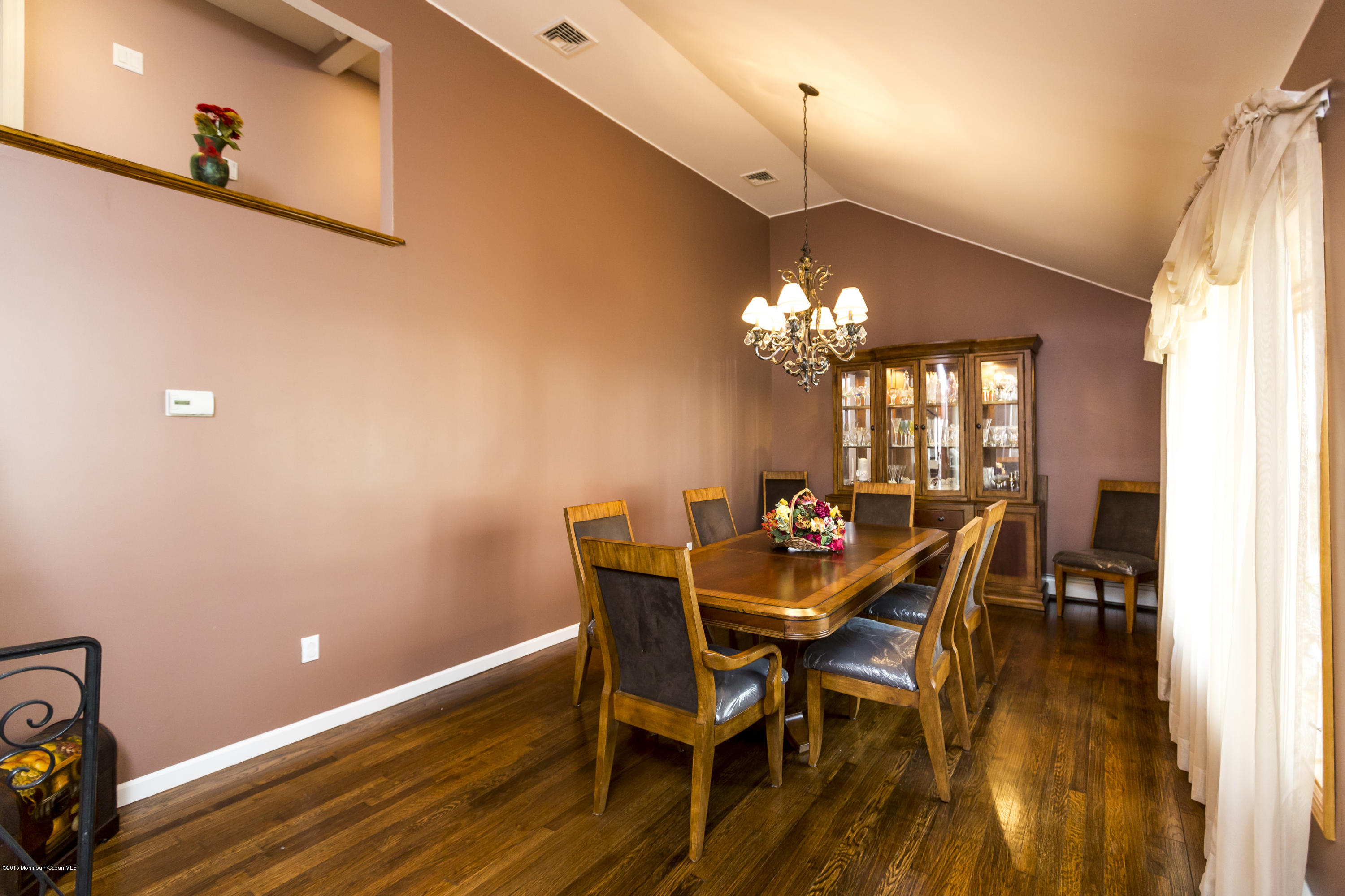 17 Old Manor Road Holmdel, NJ 07733 - Photo 7 of 24 15_Dining Room.jpg