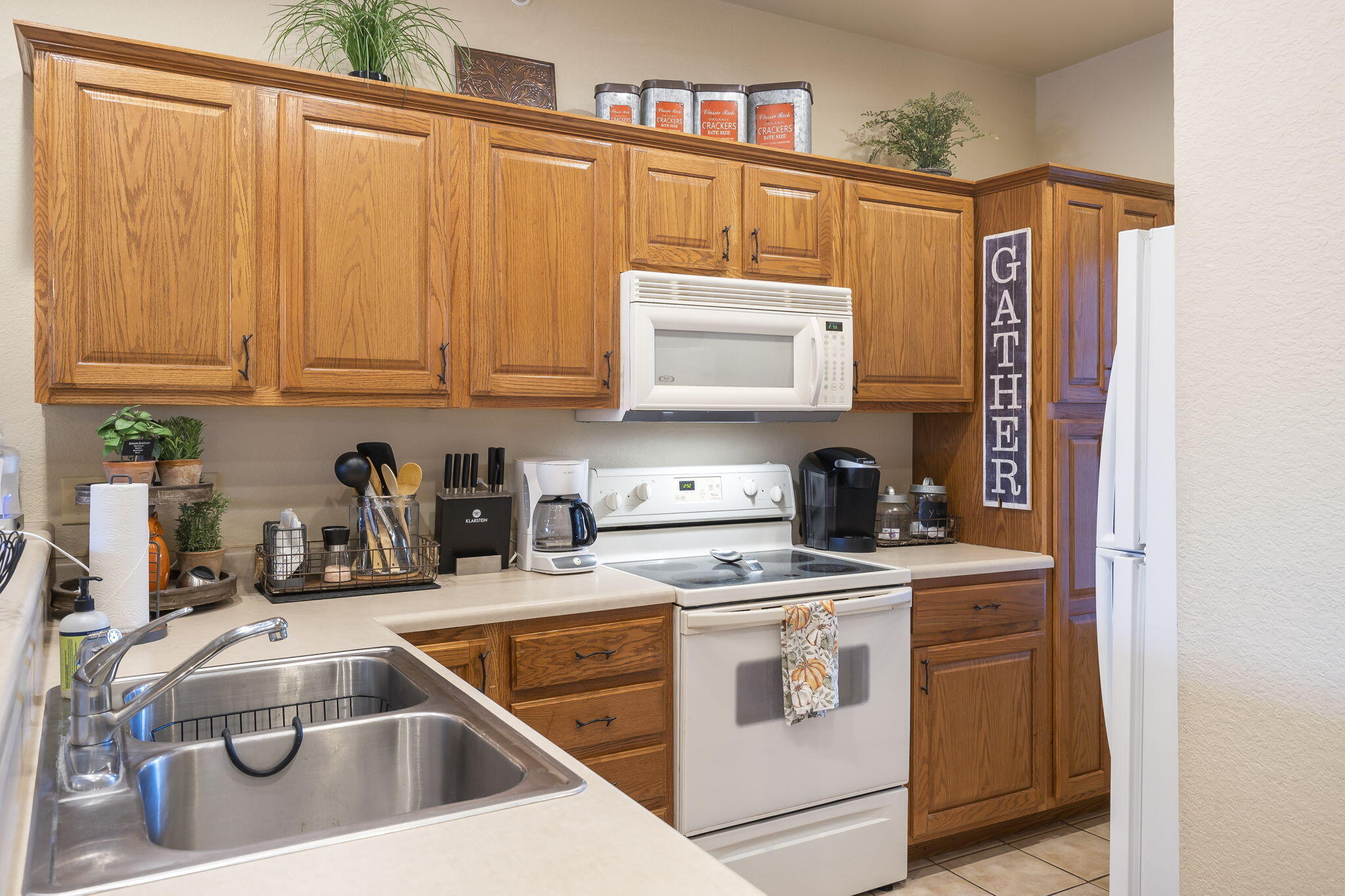 1081 Golf Drive, Unit 6 Reeds Spring, MO 65737 - Photo 10 of 27 kitchen