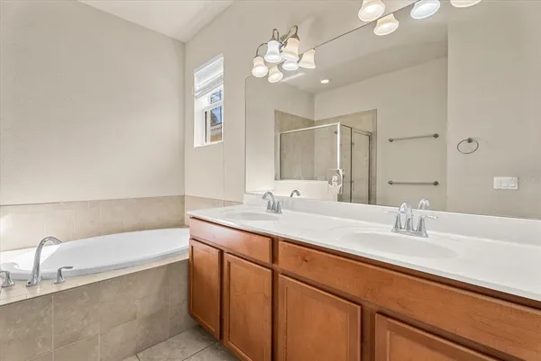 $3,600 | 11711 Breadfruit Lane, Venice, FL 34292