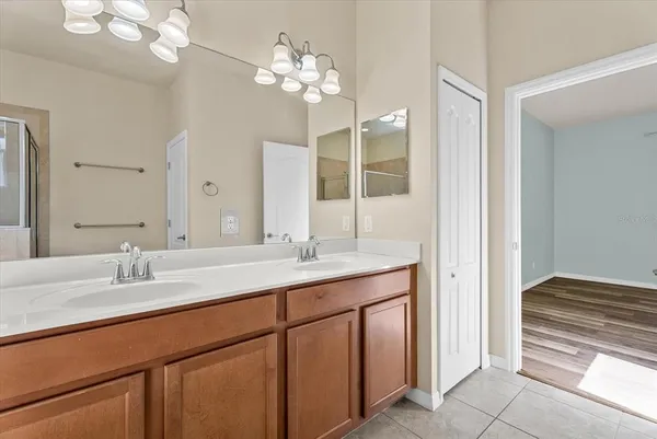 $3,600 | 11711 Breadfruit Lane, Venice, FL 34292