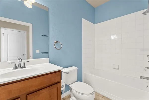 $3,600 | 11711 Breadfruit Lane, Venice, FL 34292