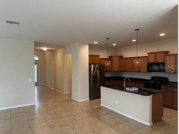 $3,600 | 11711 Breadfruit Lane, Venice, FL 34292