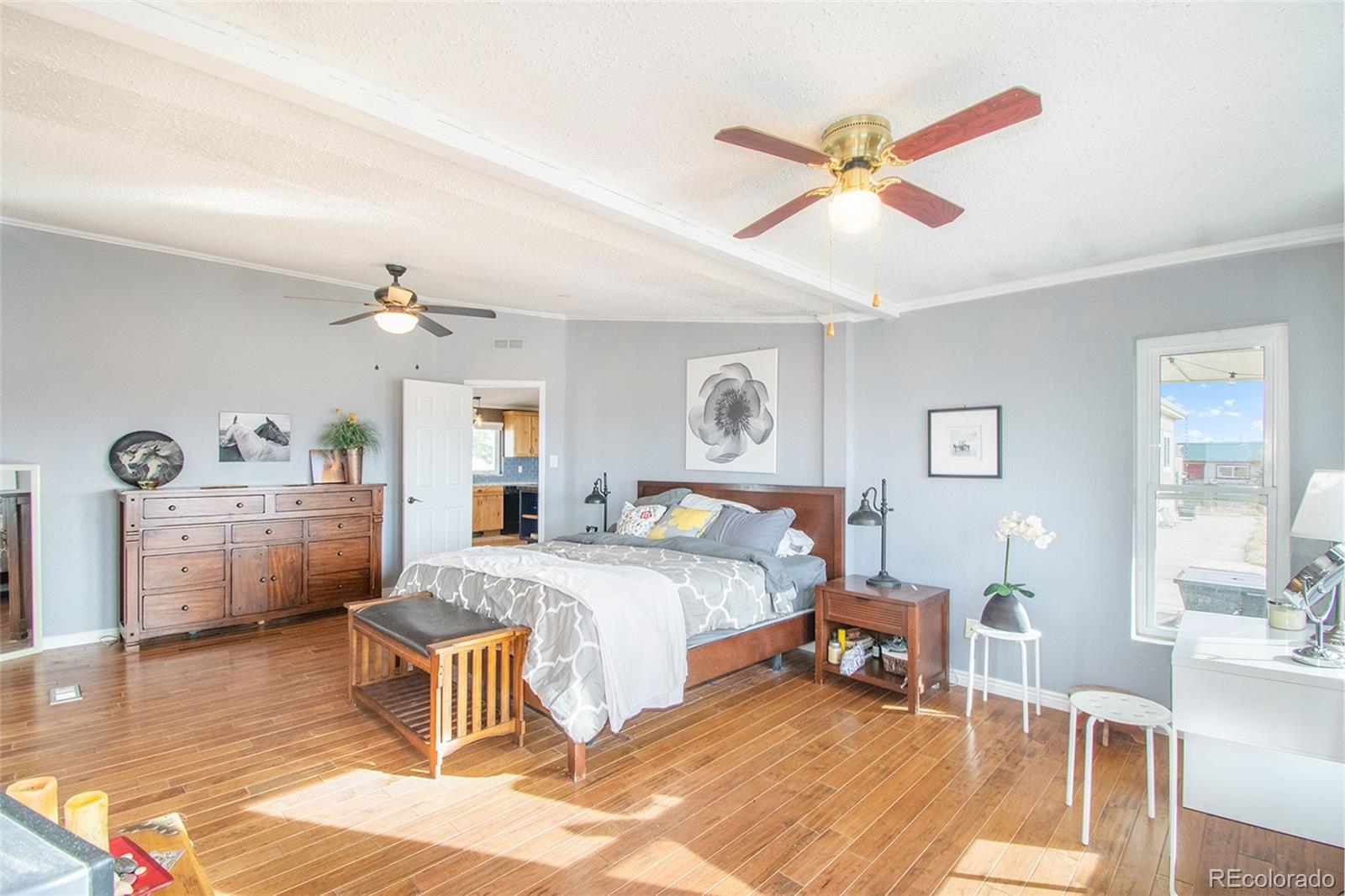 9989 North Delbert Road Parker, CO 80138 - Photo 14 of 40 Gallery Image 14