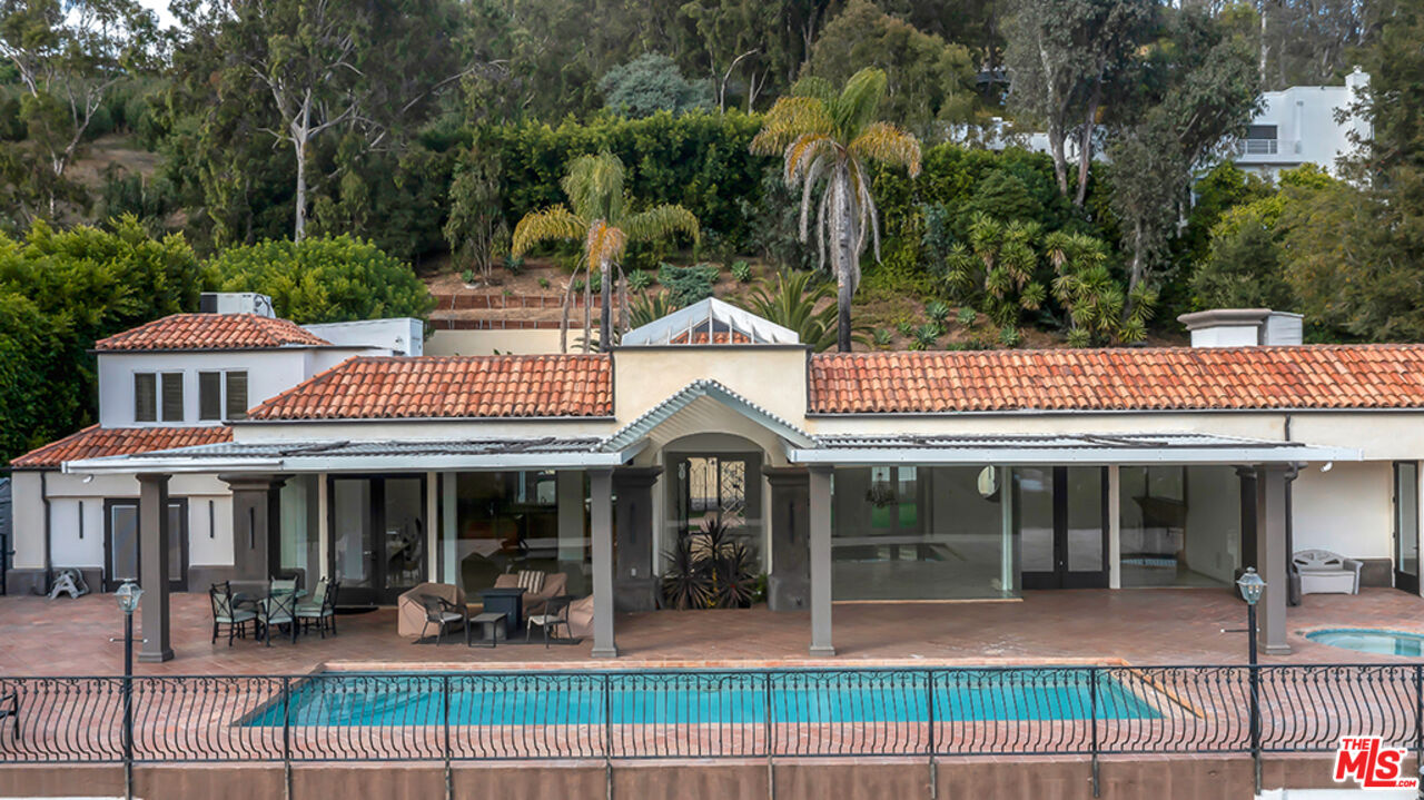 10557 Rocca Place Los Angeles, CA 90077 - Photo 1 of 52