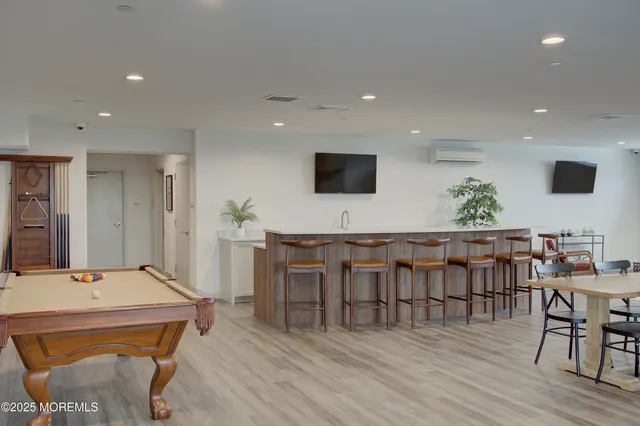 $2,950 | 272 Willow Avenue, Unit 211B, Long Branch, NJ 07740