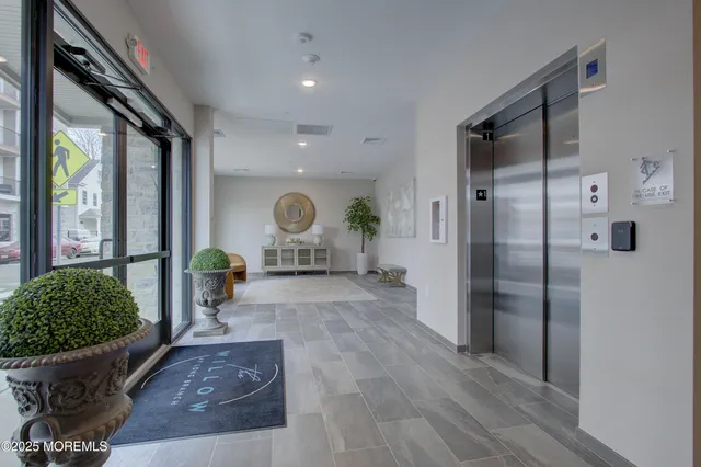 $2,950 | 272 Willow Avenue, Unit 211B, Long Branch, NJ 07740