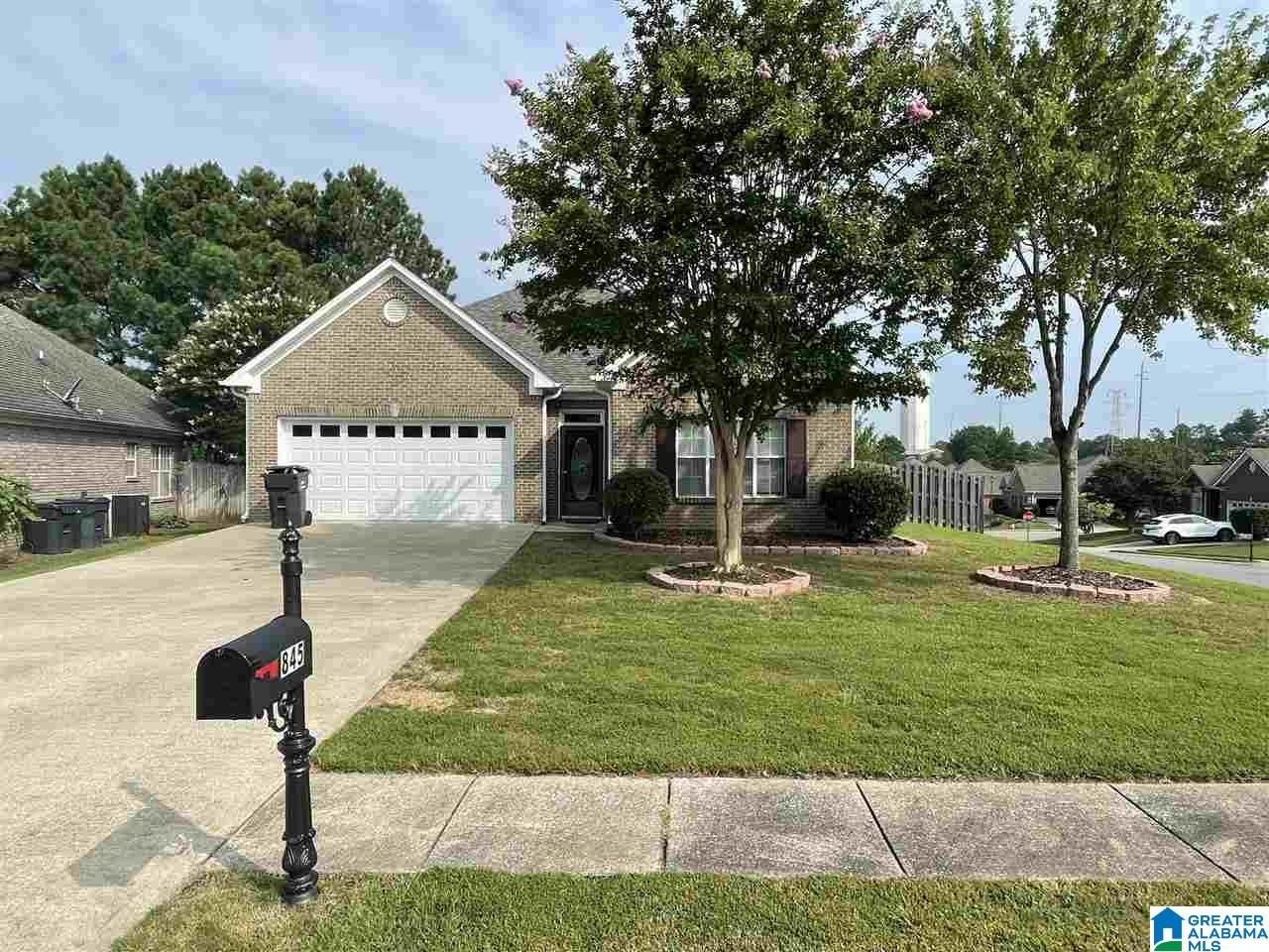845 Daventry Lane Calera, AL 35040 - Photo 2 of 10