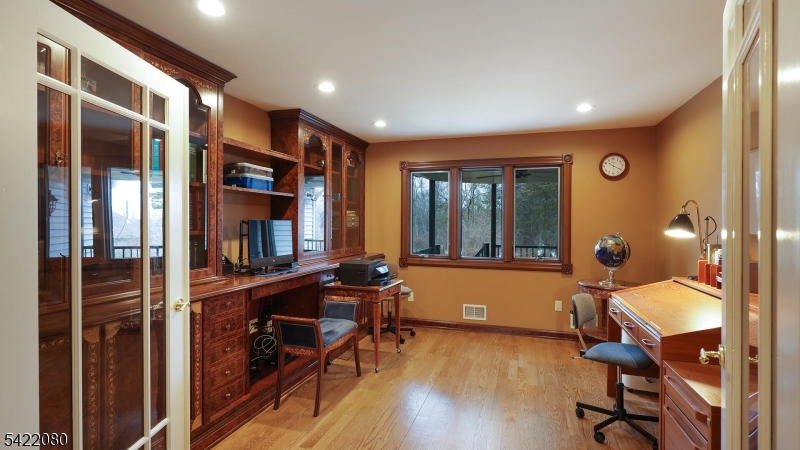 19 Partridge Road Flemington, NJ 08822 - Photo 17 of 41