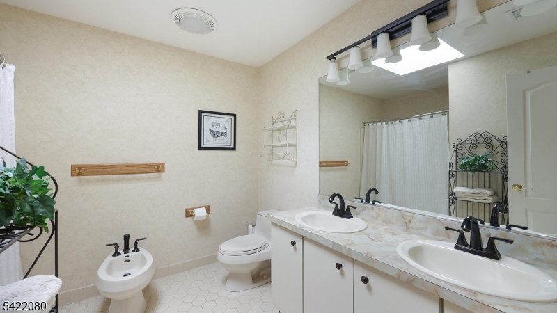 19 Partridge Road Flemington, NJ 08822 - Photo 27 of 41