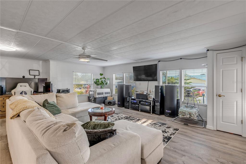 135 Lewis Street Edgewater, FL 32141 - Photo 4 of 45