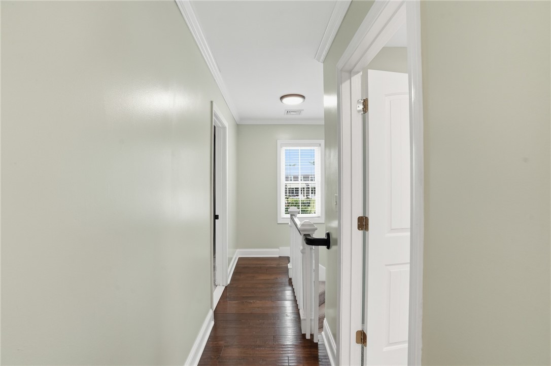91 Sowams Road Barrington, RI 02806 - Photo 16 of 36 Upstairs hallway