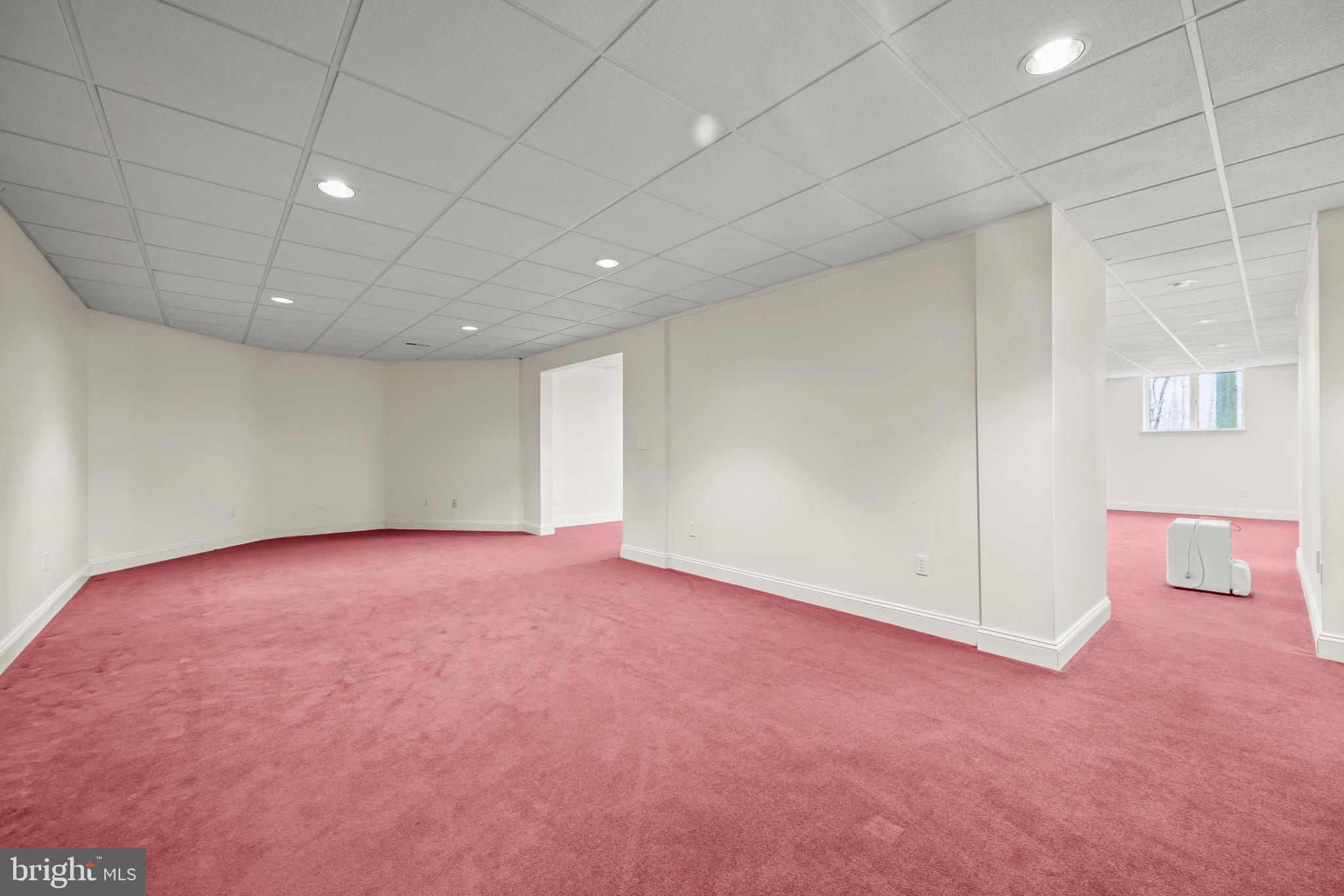 13019 Jerome Jay Drive Cockeysville, MD 21030 - Photo 58 of 61 an empty room with an entryway