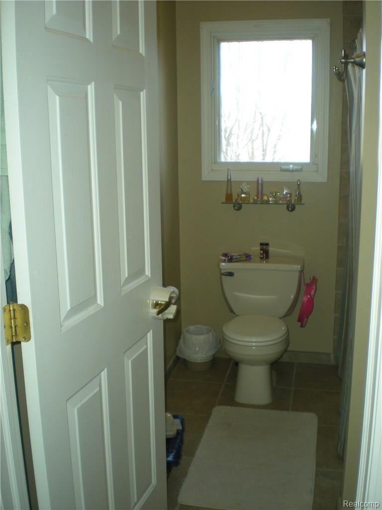 2956 Winslow Road Dryden, MI 48428 - Photo 28 of 44 Full bath.JPG