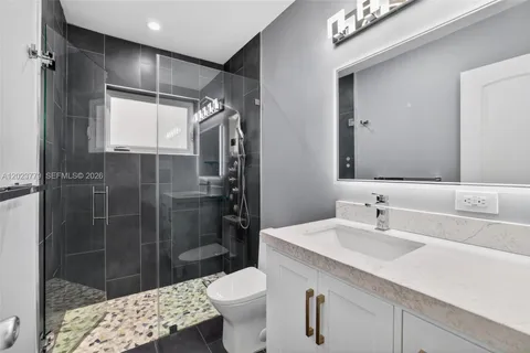 $650,000 | 709 Northwest 9th Court, Hallandale Beach, FL 33009