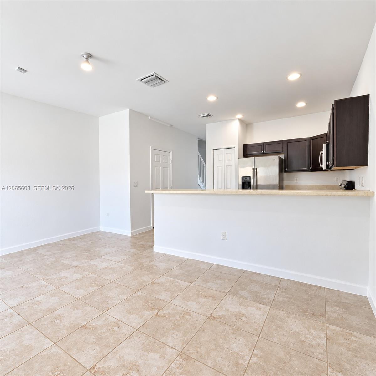 413 Southeast 32nd Terrace, Unit 413 Homestead, FL 33033 - Photo 6 of 15 Gallery Image 6