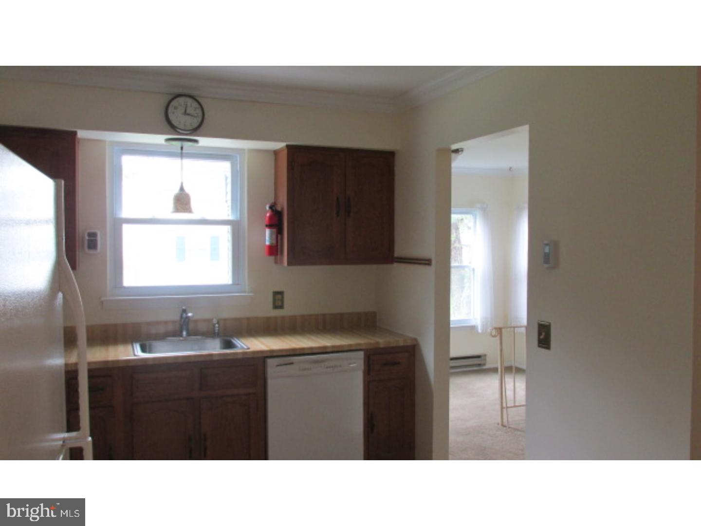 57 B Sunset Road, Unit B Whiting, NJ 08759 - Photo 10 of 24 Kitchen