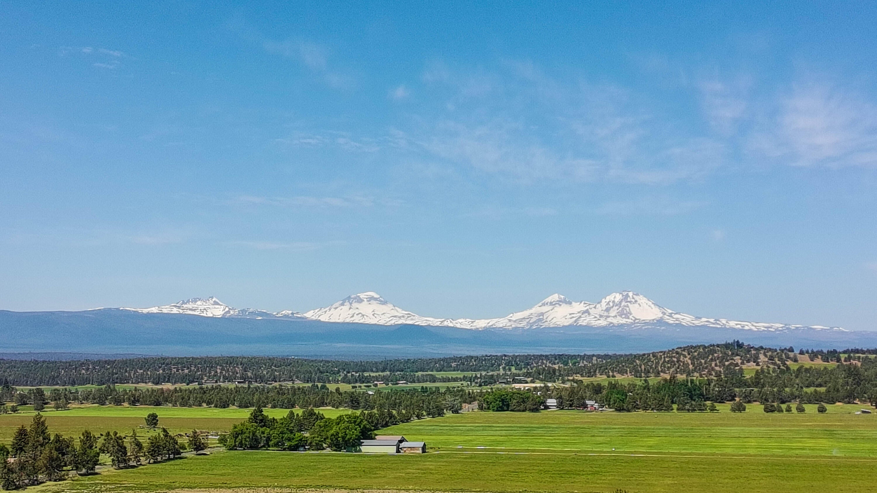 20000 Marsh Road Bend, OR 97703 - Photo 3 of 54 46