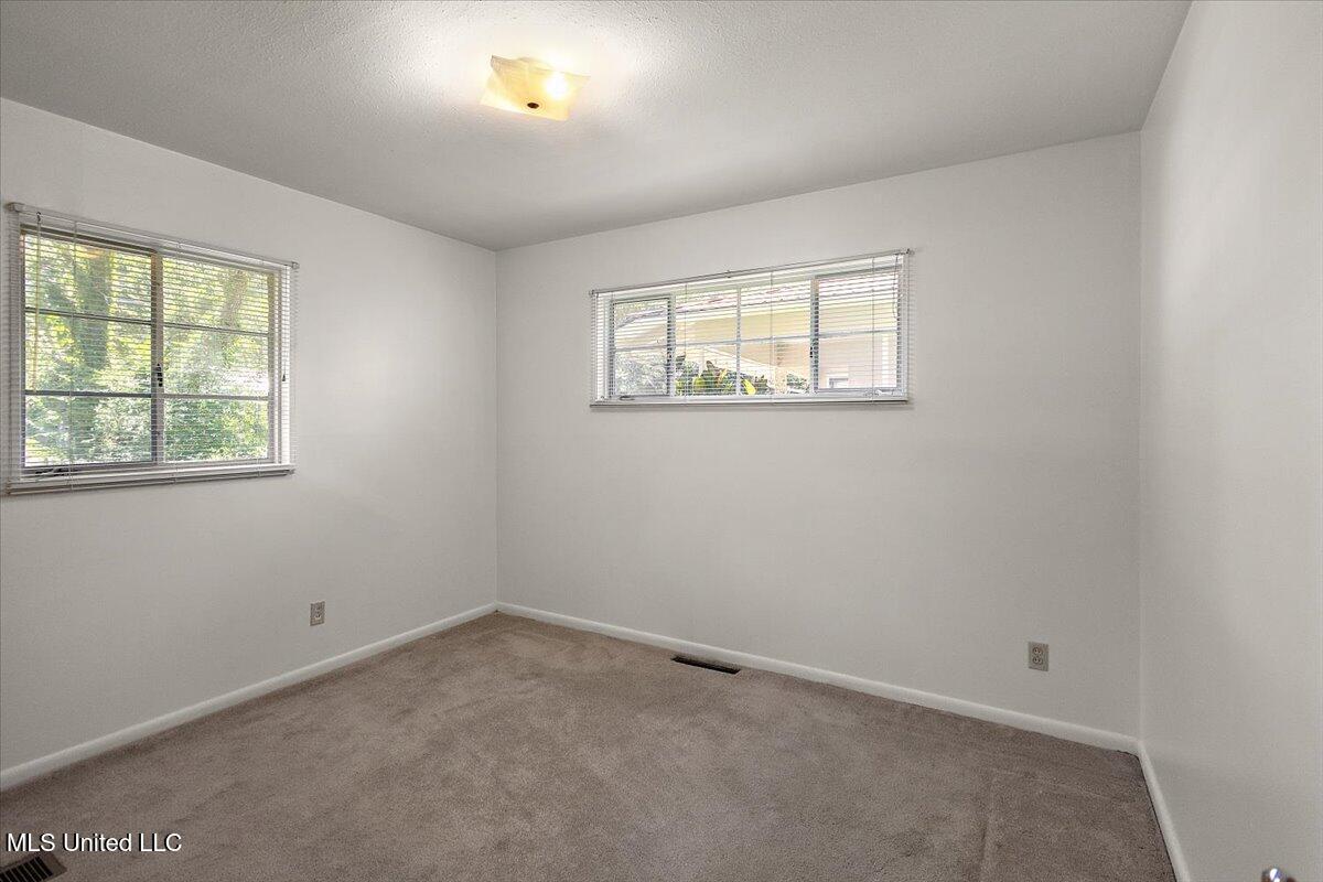 216 Pine Ridge Road Jackson, MS 39206 - Photo 15 of 22 15-3HTP1760