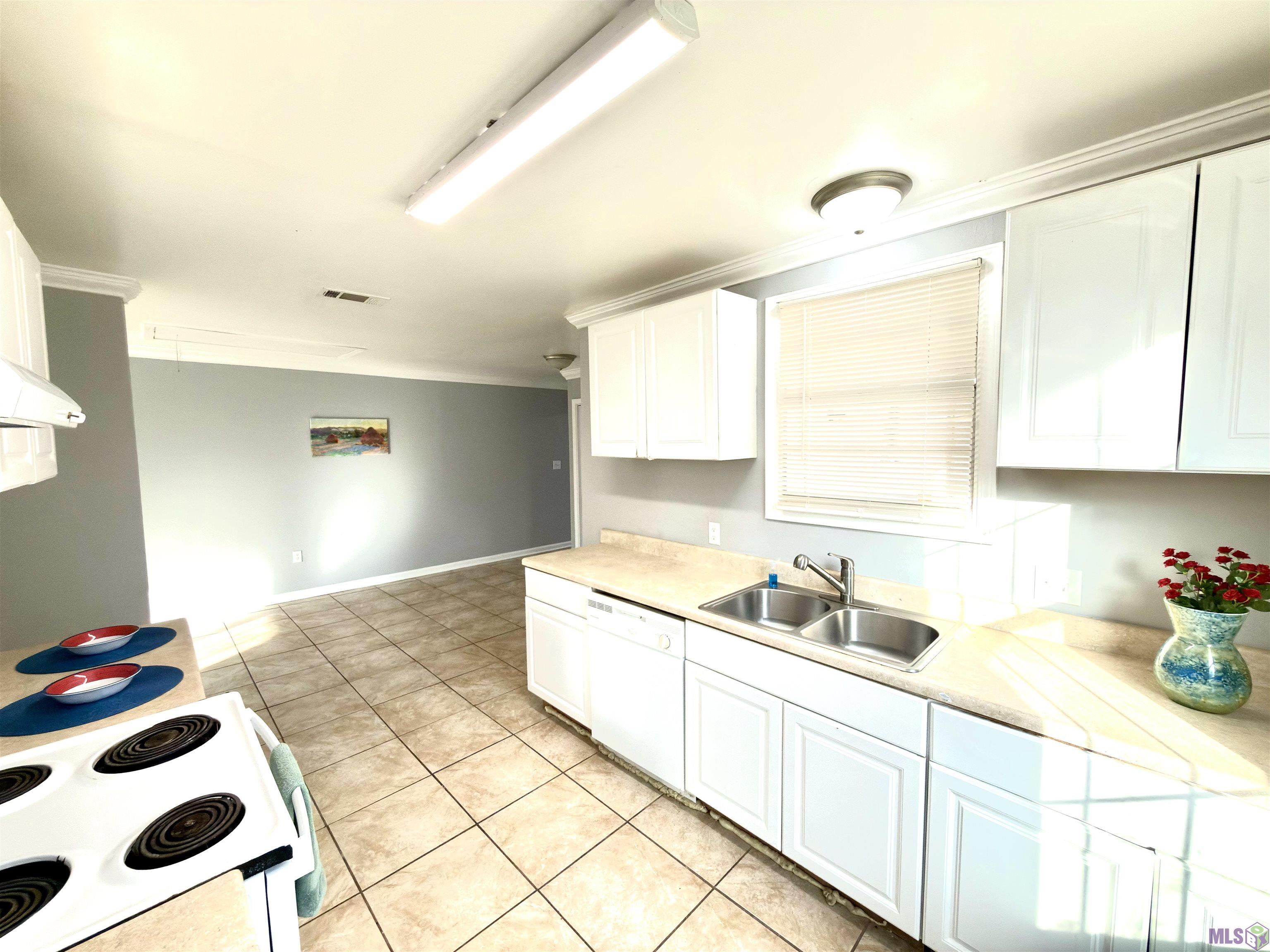 5238 Dickens Drive Baton Rouge, LA 70812 - Photo 5 of 19