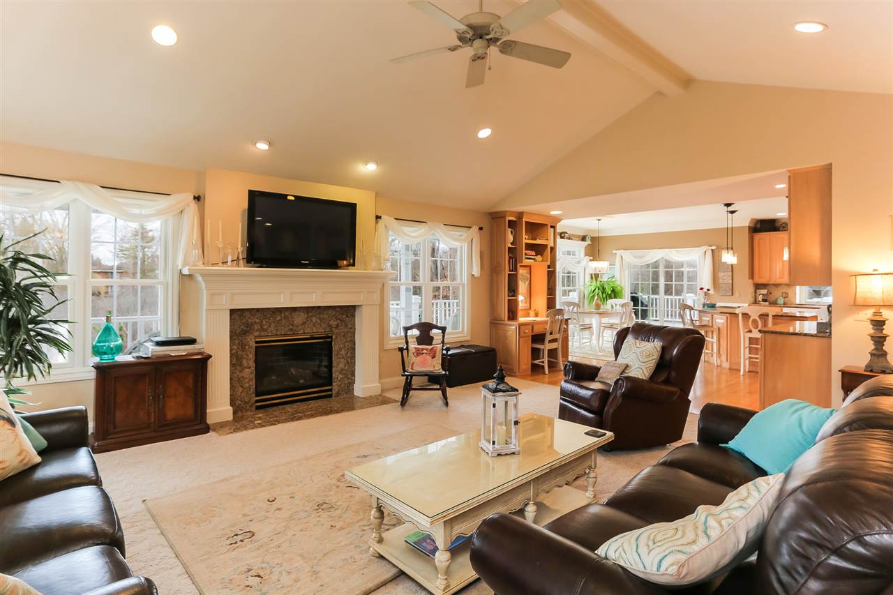 52521 Shelby Road Utica, MI 48316 - Photo 9 of 78 31316000-8.JPG